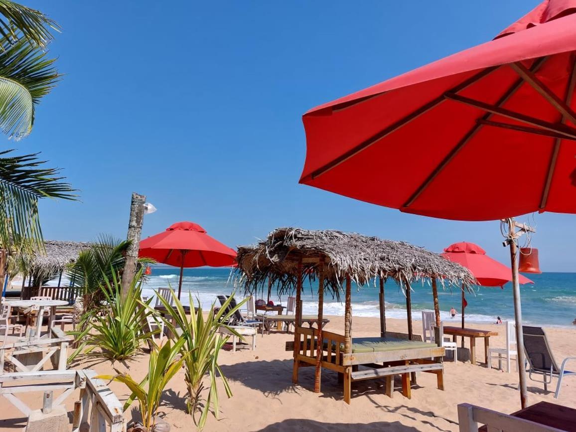 Blue Horizon Beach Hotel Tangalle Kültér fotó