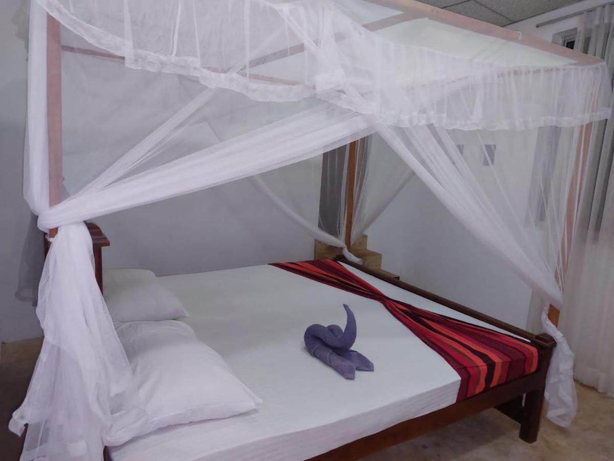 Blue Horizon Beach Hotel Tangalle Kültér fotó