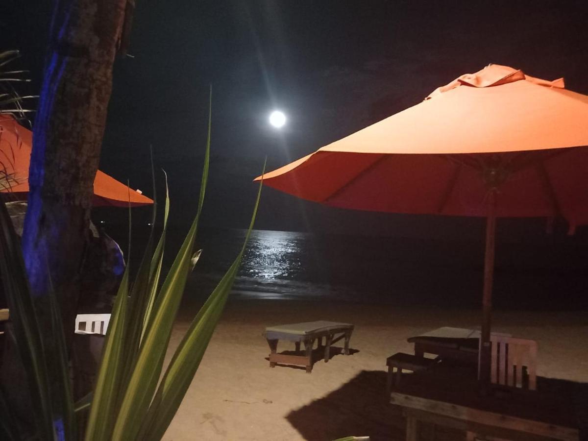 Blue Horizon Beach Hotel Tangalle Kültér fotó
