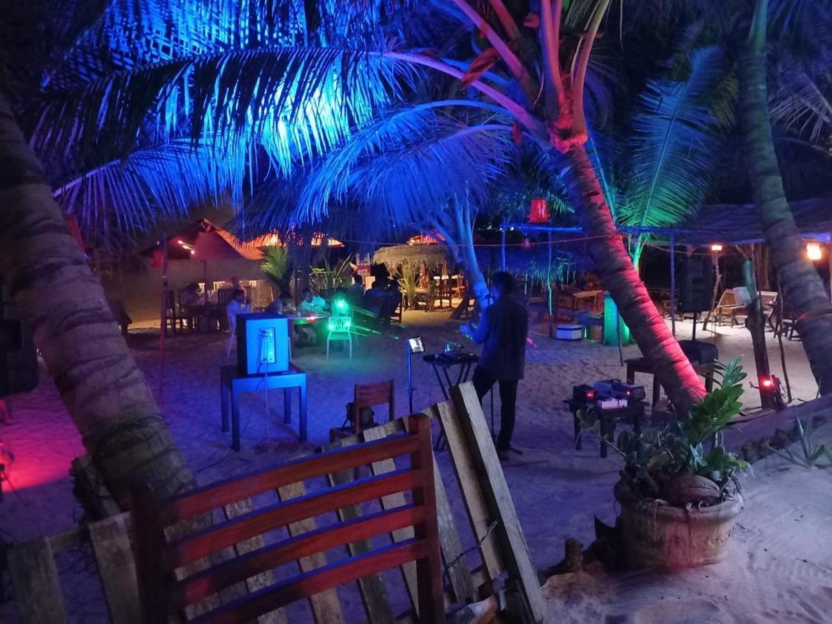 Blue Horizon Beach Hotel Tangalle Kültér fotó