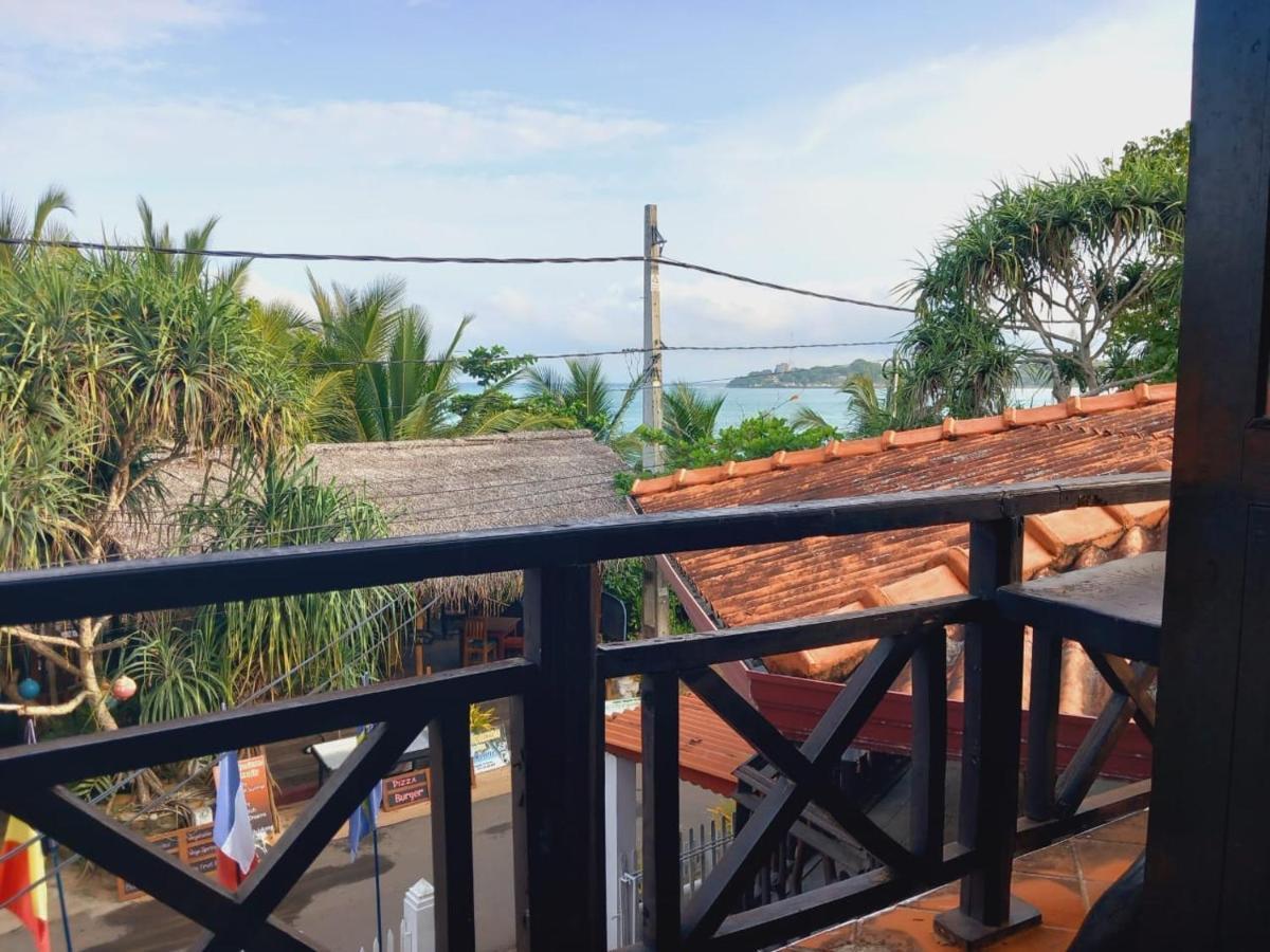 Blue Horizon Beach Hotel Tangalle Kültér fotó
