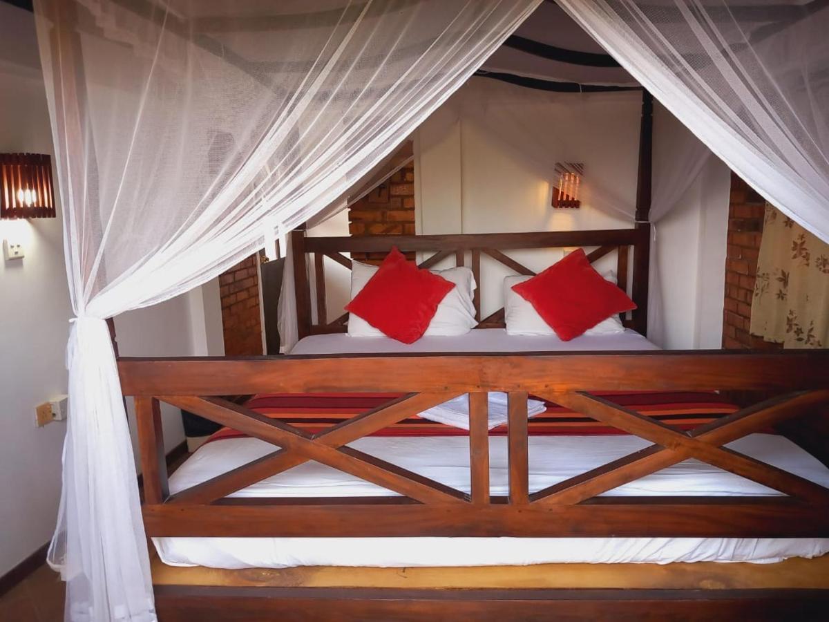 Blue Horizon Beach Hotel Tangalle Kültér fotó
