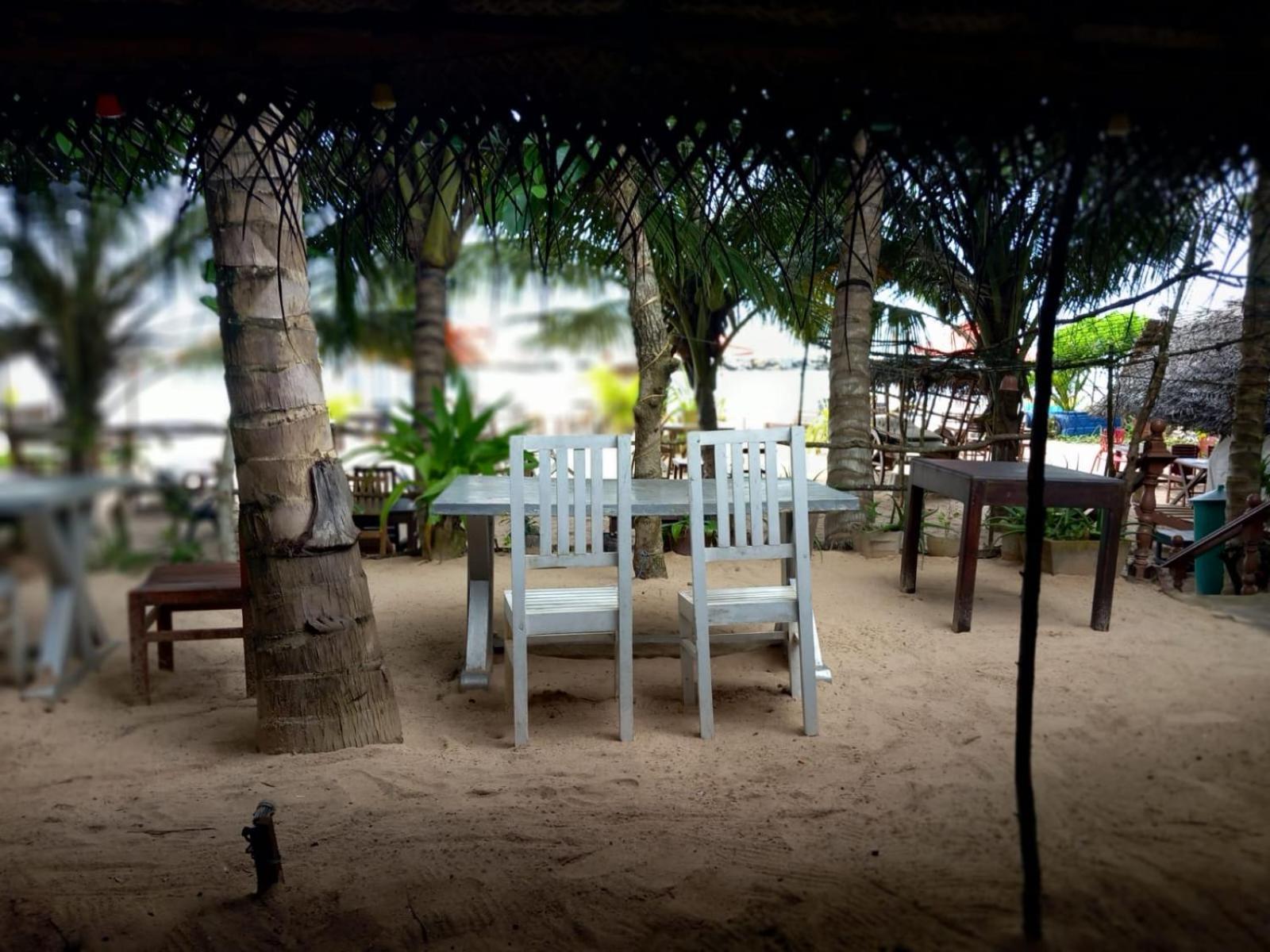 Blue Horizon Beach Hotel Tangalle Kültér fotó