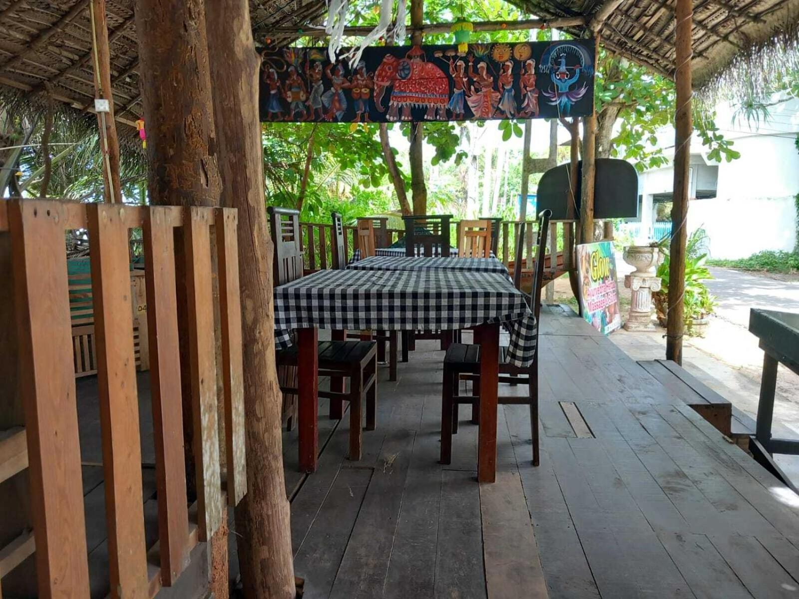 Blue Horizon Beach Hotel Tangalle Kültér fotó